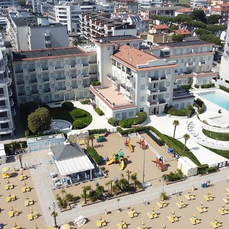 Bagni Miramare N. 40 Apartment Lido di Jesolo Bagian luar foto