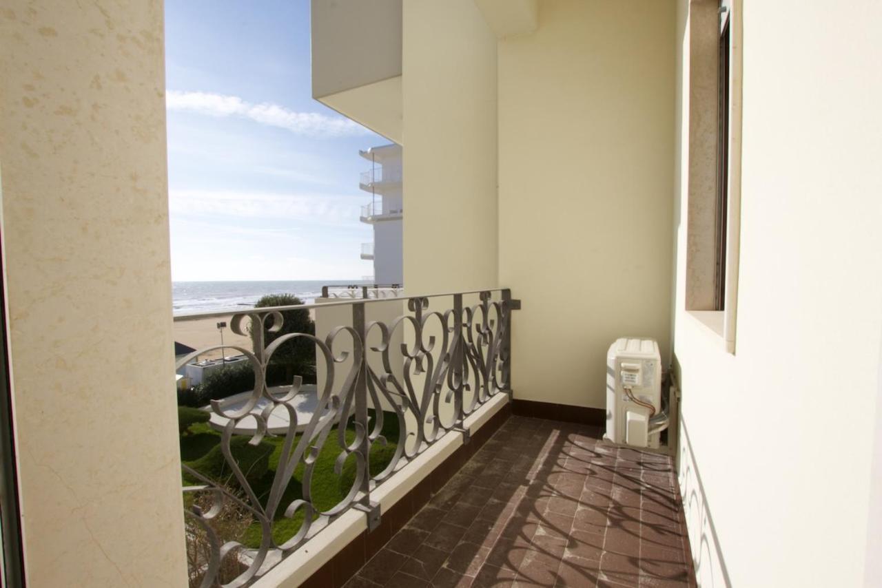 Bagni Miramare N. 40 Apartment Lido di Jesolo Bagian luar foto