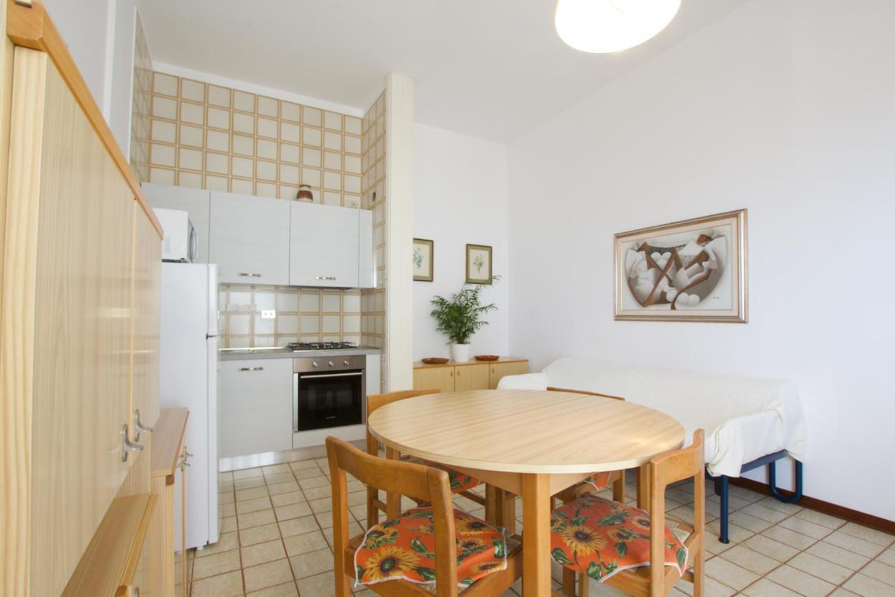Bagni Miramare N. 40 Apartment Lido di Jesolo Bagian luar foto