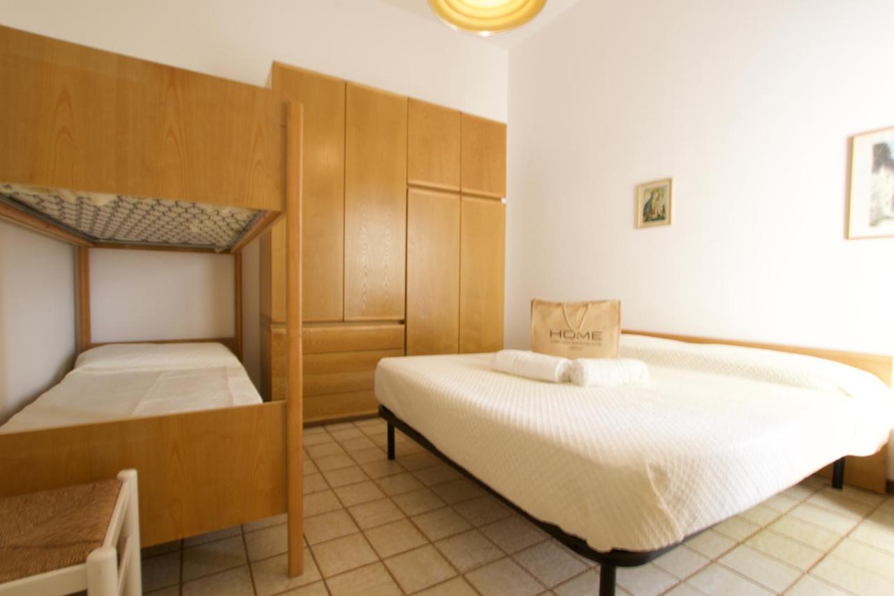 Bagni Miramare N. 40 Apartment Lido di Jesolo Bagian luar foto