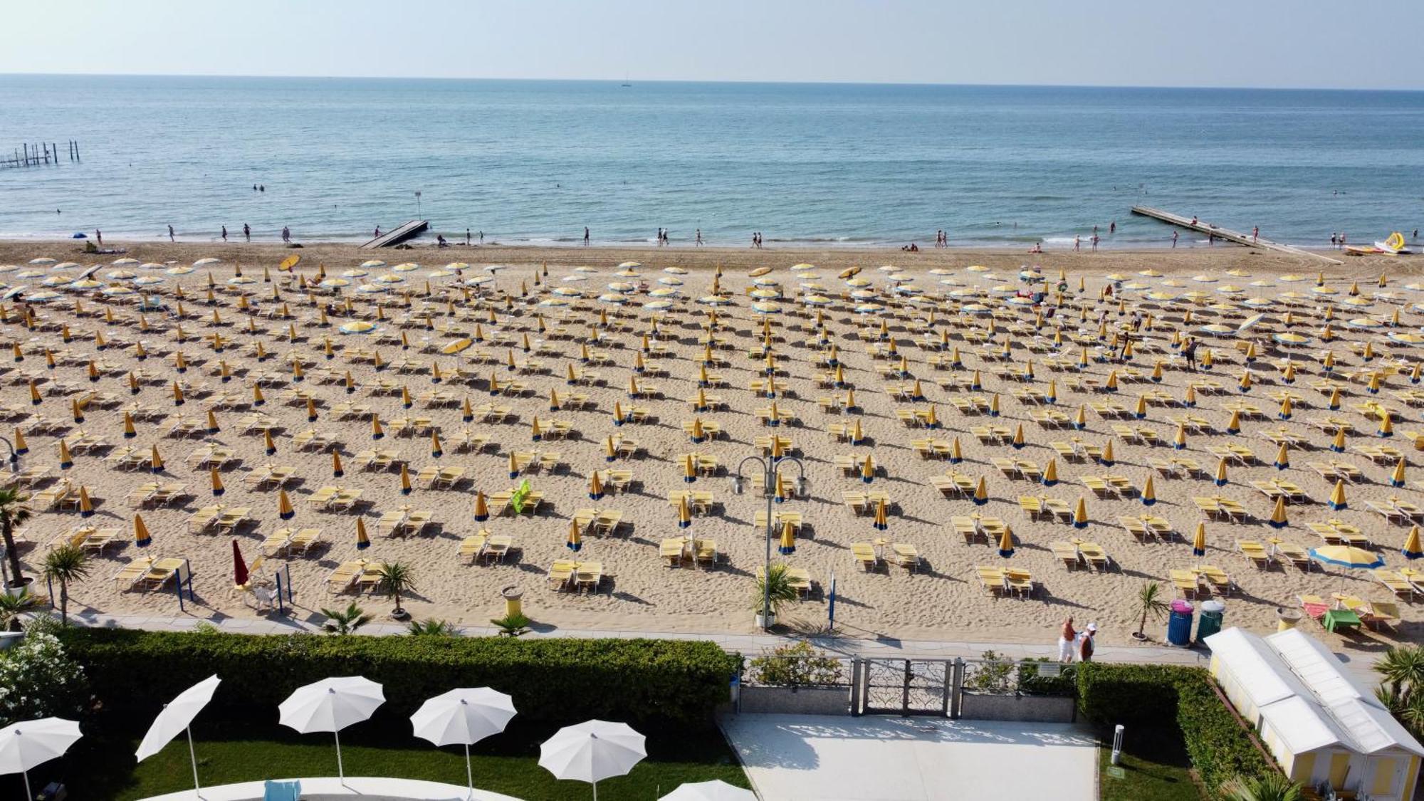 Bagni Miramare N. 40 Apartment Lido di Jesolo Bagian luar foto